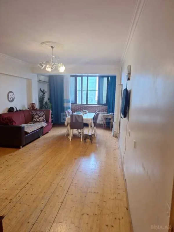 Satılır 3 otaqlı mənzil 90 m²
