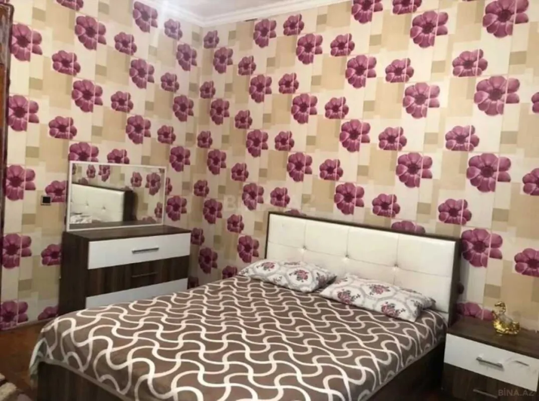 Satılır 7 otaqlı həyət evi 200 m²