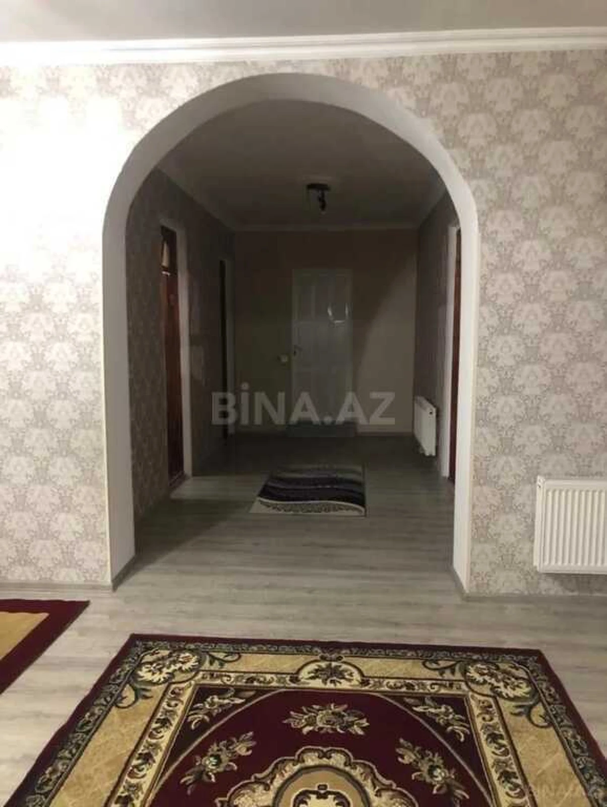 Satılır 7 otaqlı həyət evi 200 m²