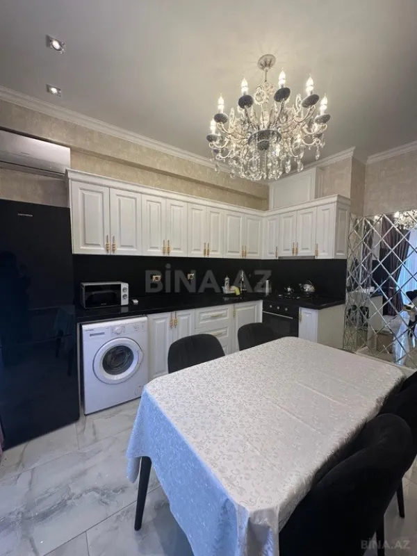 Kirayə verilir 3 otaqlı mənzil 110 m²