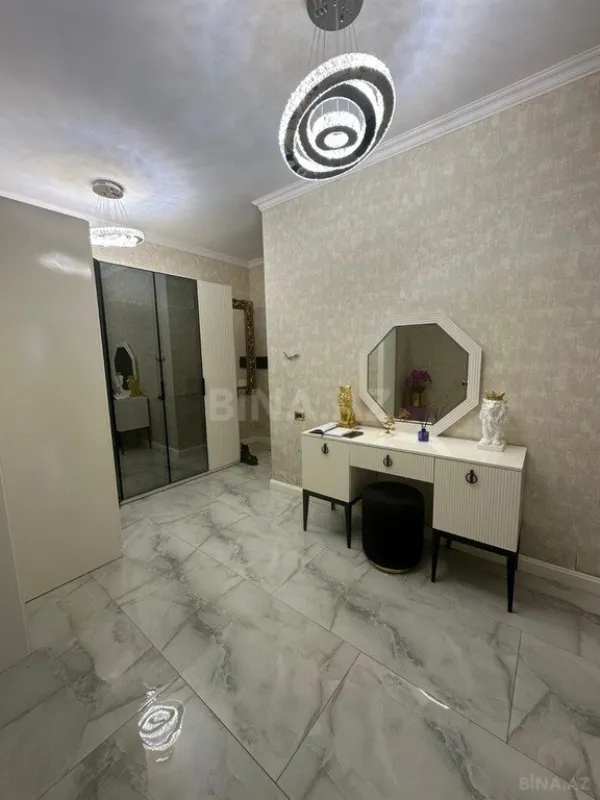 Kirayə verilir 3 otaqlı mənzil 110 m²