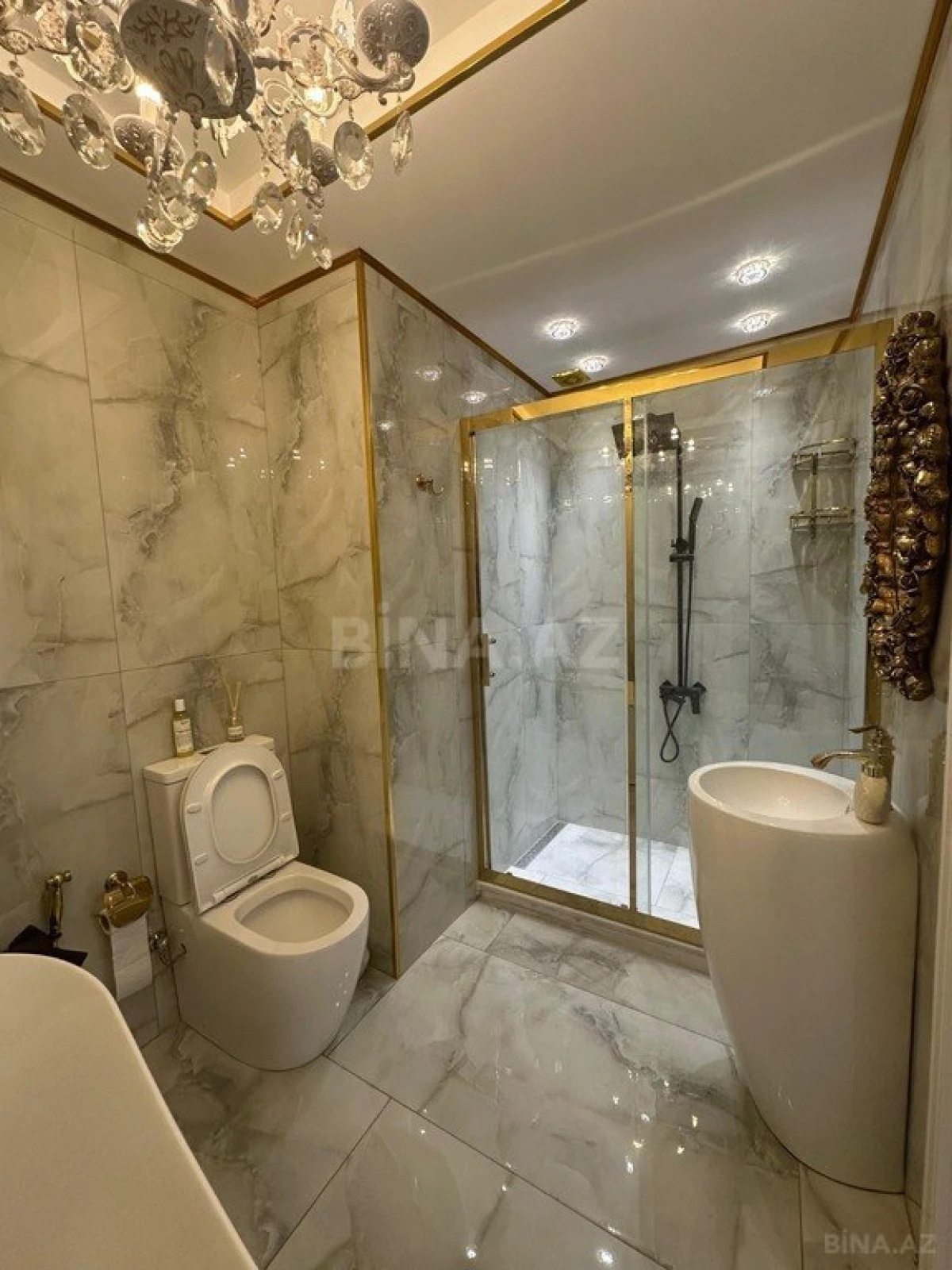 Kirayə verilir 3 otaqlı mənzil 110 m²