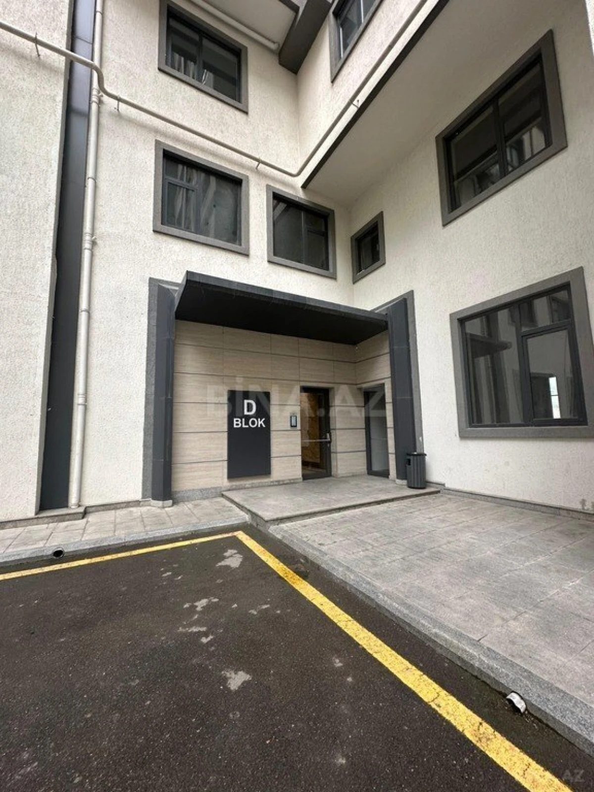 Kirayə verilir 3 otaqlı mənzil 110 m²