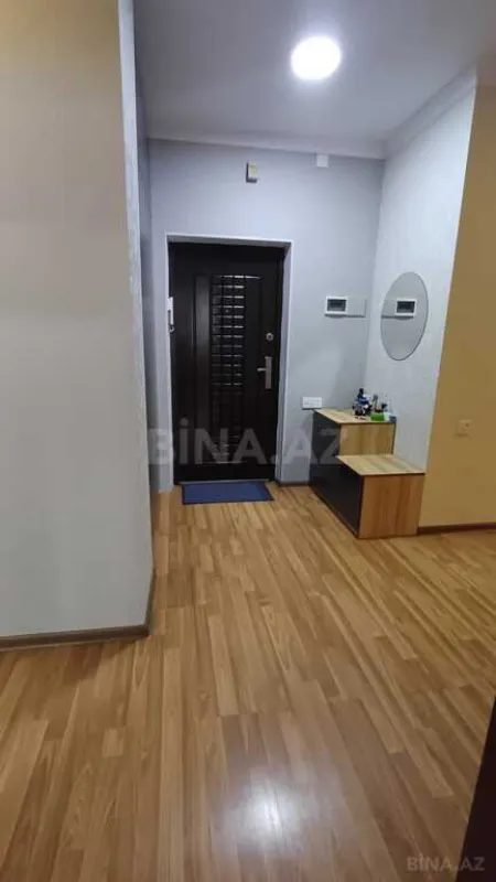 Satılır 2 otaqlı mənzil 76 m²