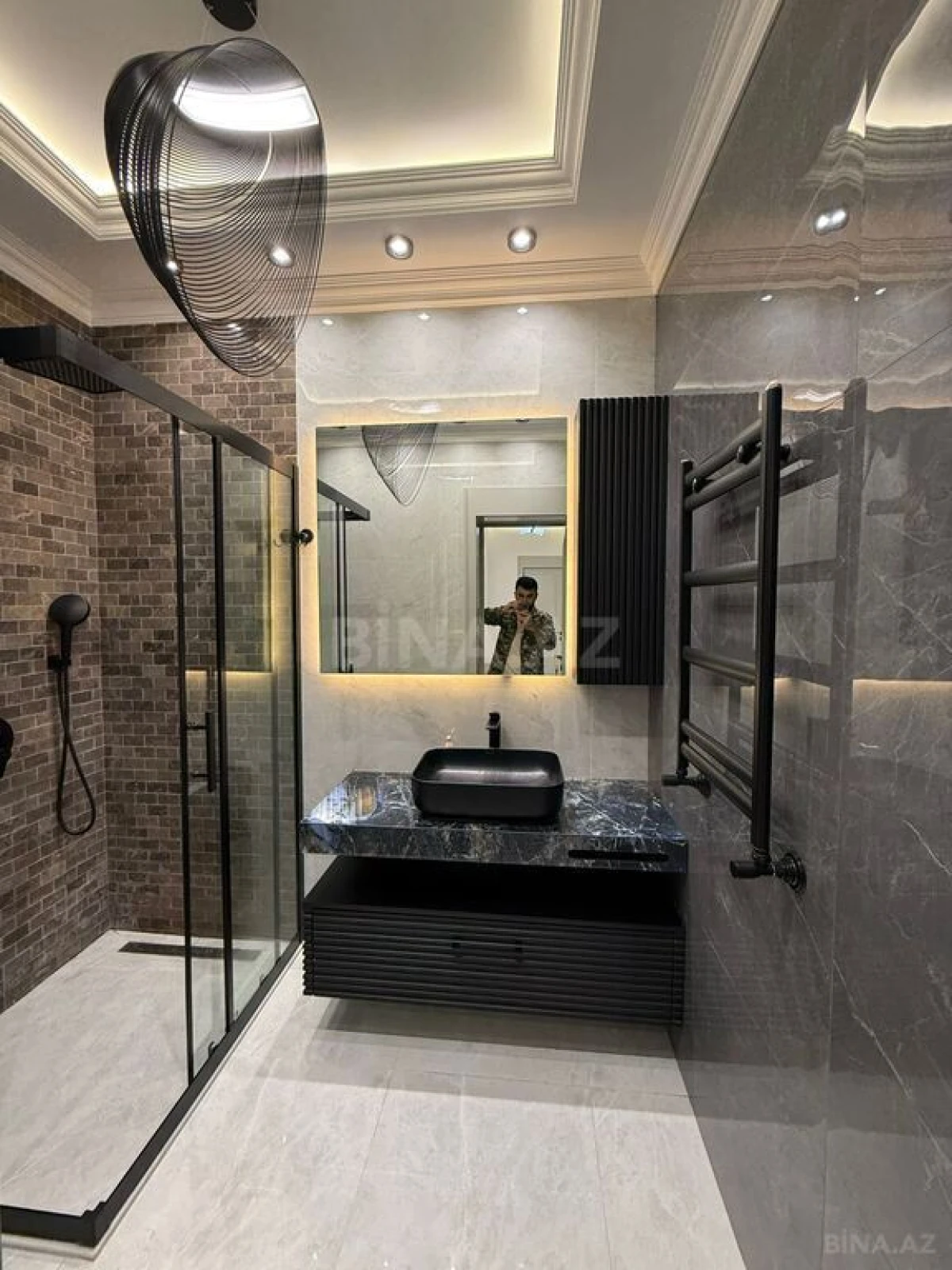 Satılır 2 otaqlı mənzil 68 m²