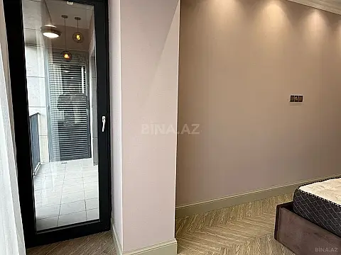 Satılır 2 otaqlı mənzil 68 m²
