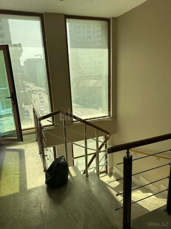 Kirayə verilir 4 otaqlı ofis 90 m²