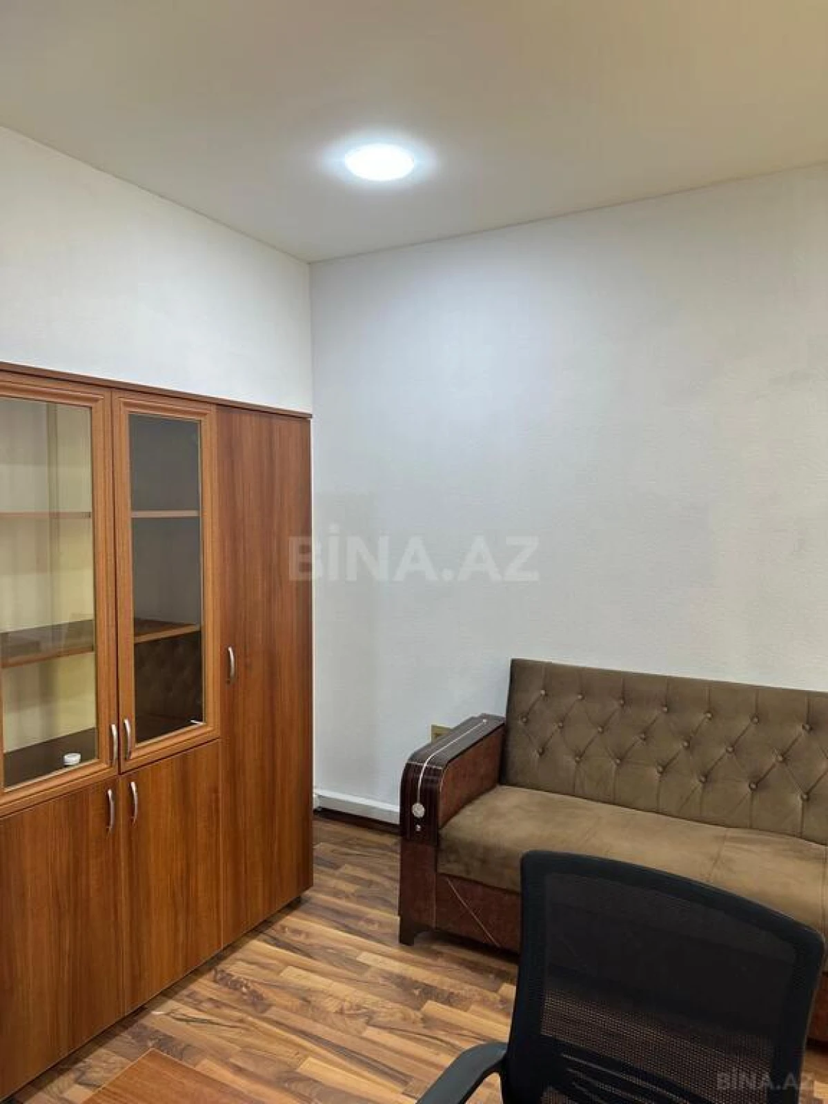 Kirayə verilir 4 otaqlı ofis 90 m²