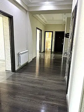 Satılır 4 otaqlı mənzil 180 m² — Bakı, Nəsimi 4 otaq 180.00 m²
