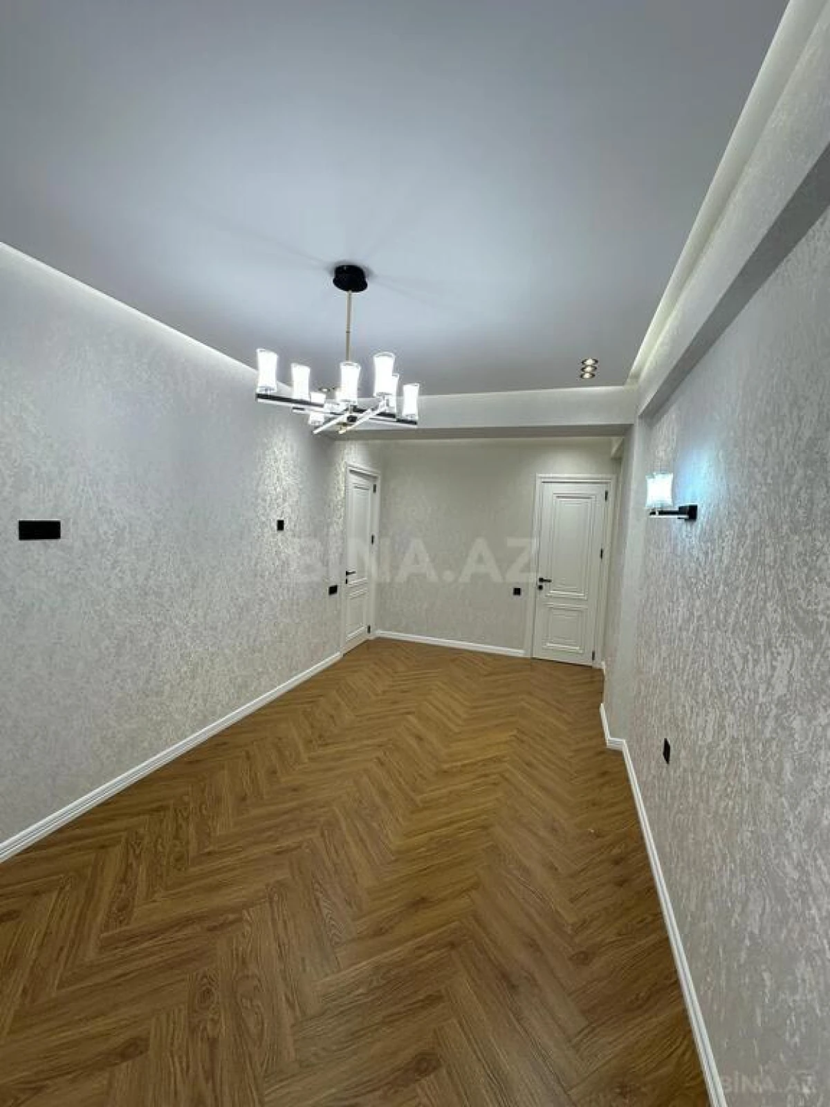 Satılır 3 otaqlı mənzil 120 m²