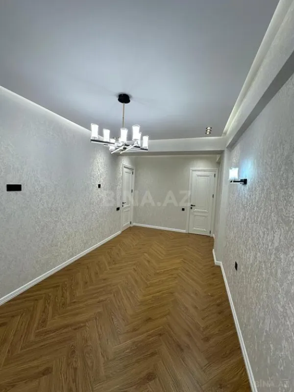 Satılır 3 otaqlı mənzil 120 m²
