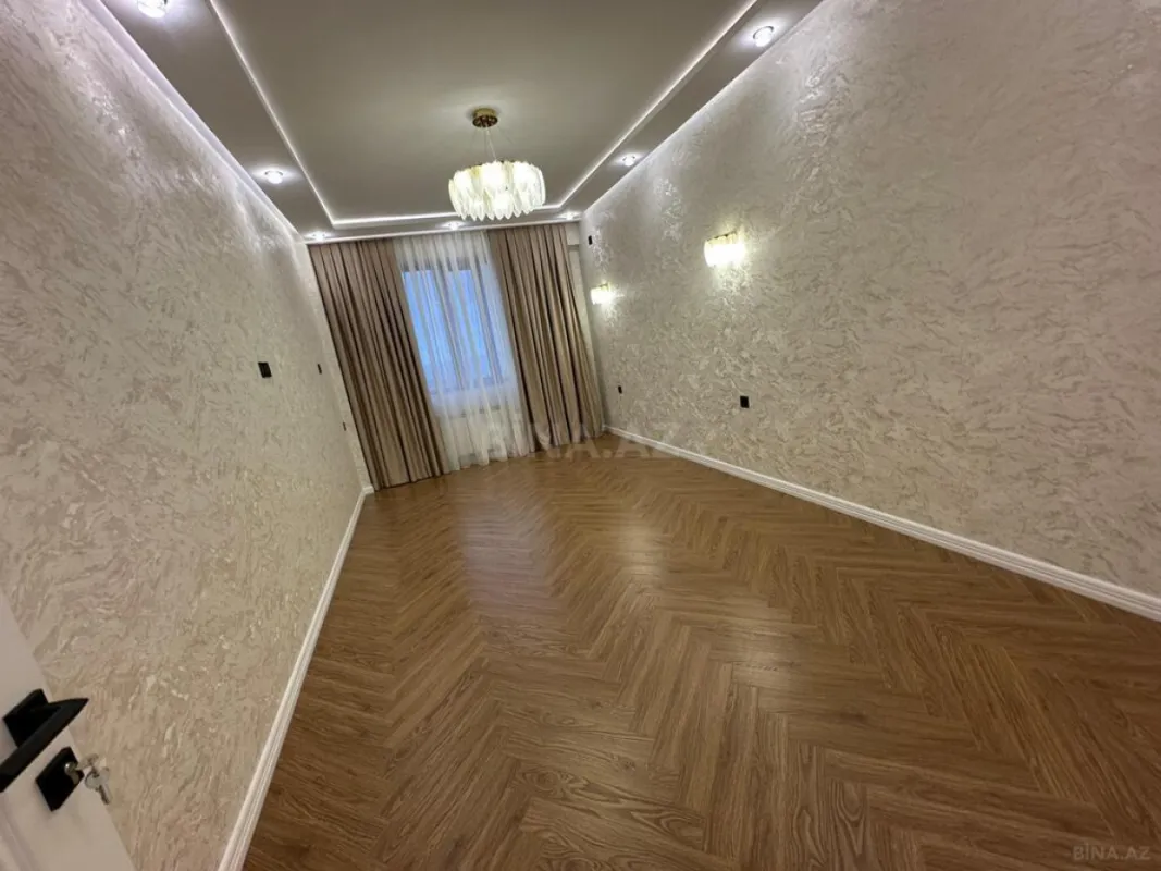 Satılır 3 otaqlı mənzil 120 m²
