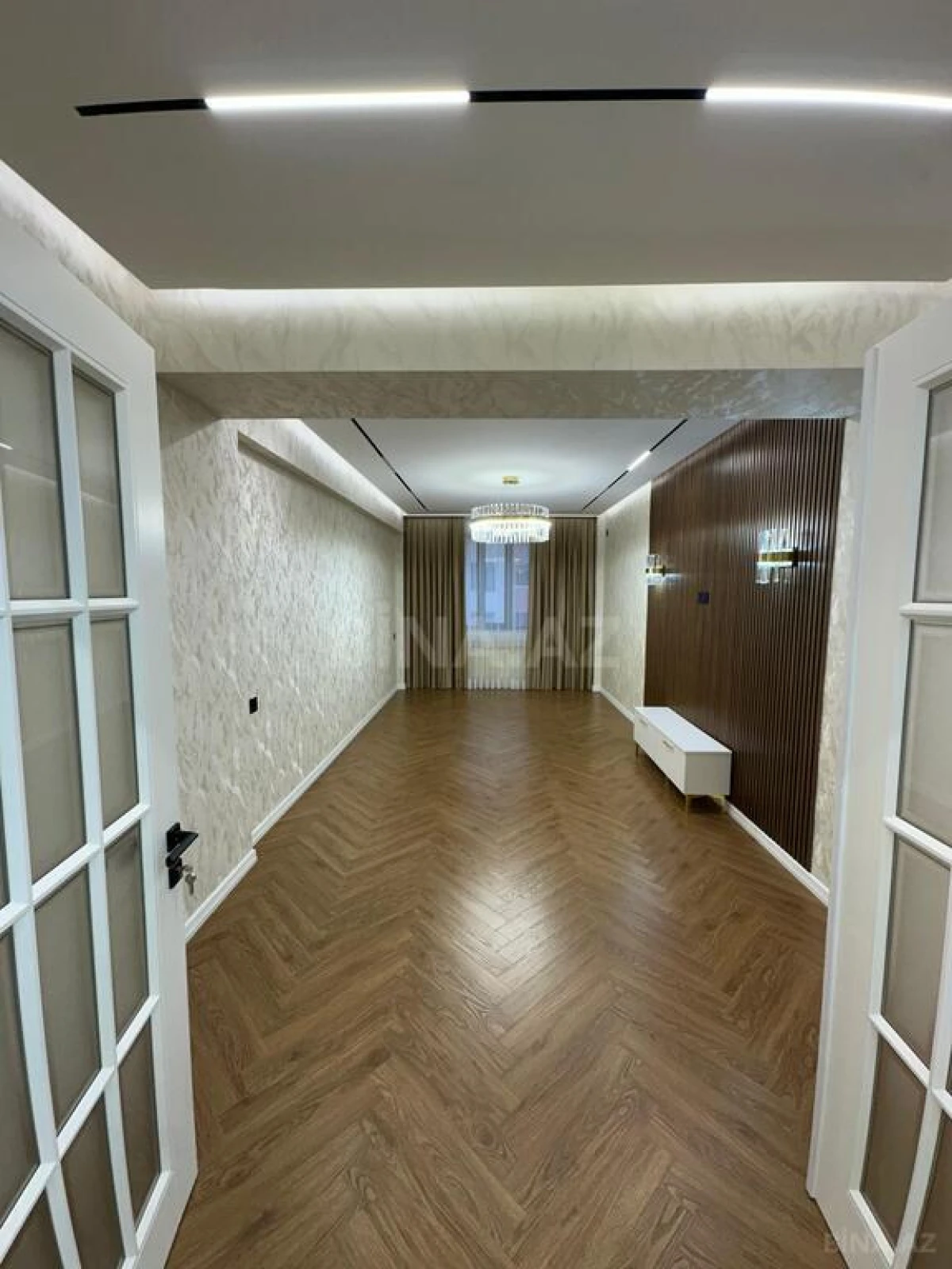 Satılır 3 otaqlı mənzil 120 m²
