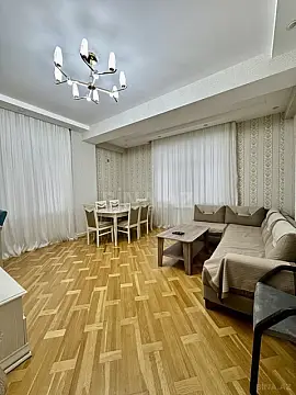 Satılır 2 otaqlı mənzil 78 m²
