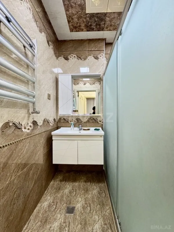 Satılır 2 otaqlı mənzil 78 m²