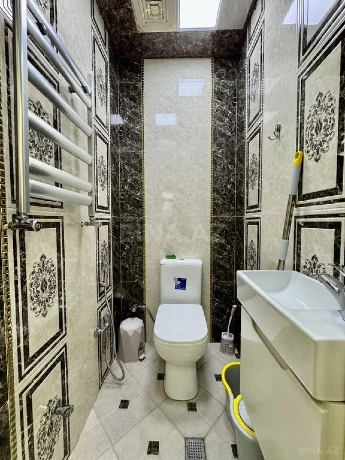 Satılır 2 otaqlı mənzil 78 m²