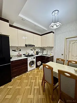 Satılır 2 otaqlı mənzil 78 m²