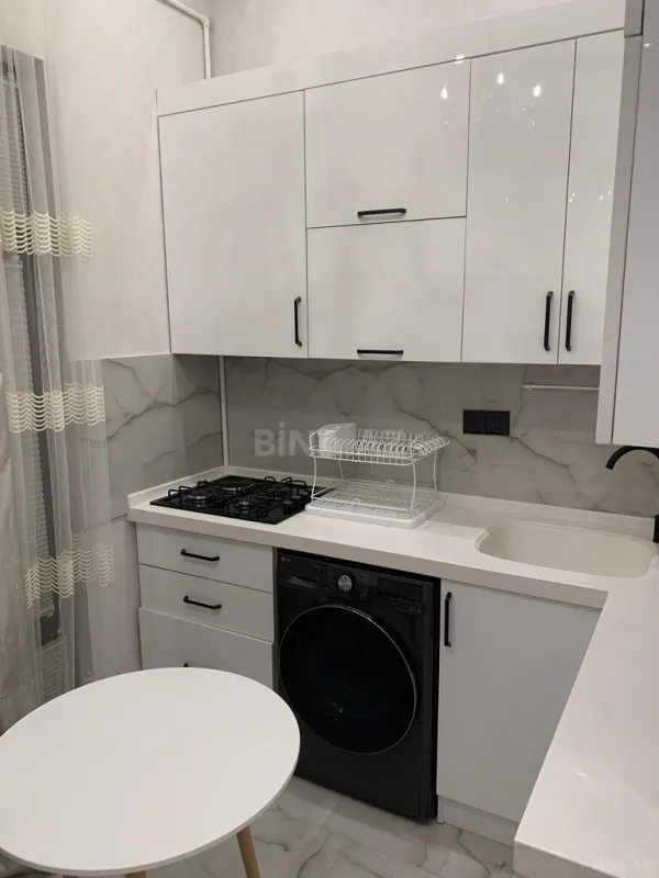 Satılır 2 otaqlı mənzil 68 m²