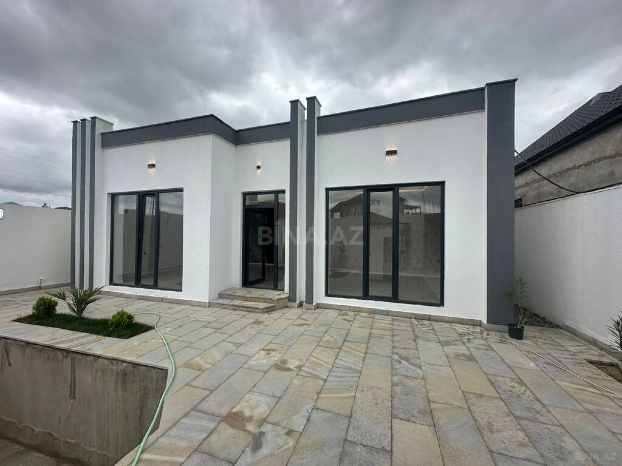 Satılır 4 otaqlı həyət evi 120 m²