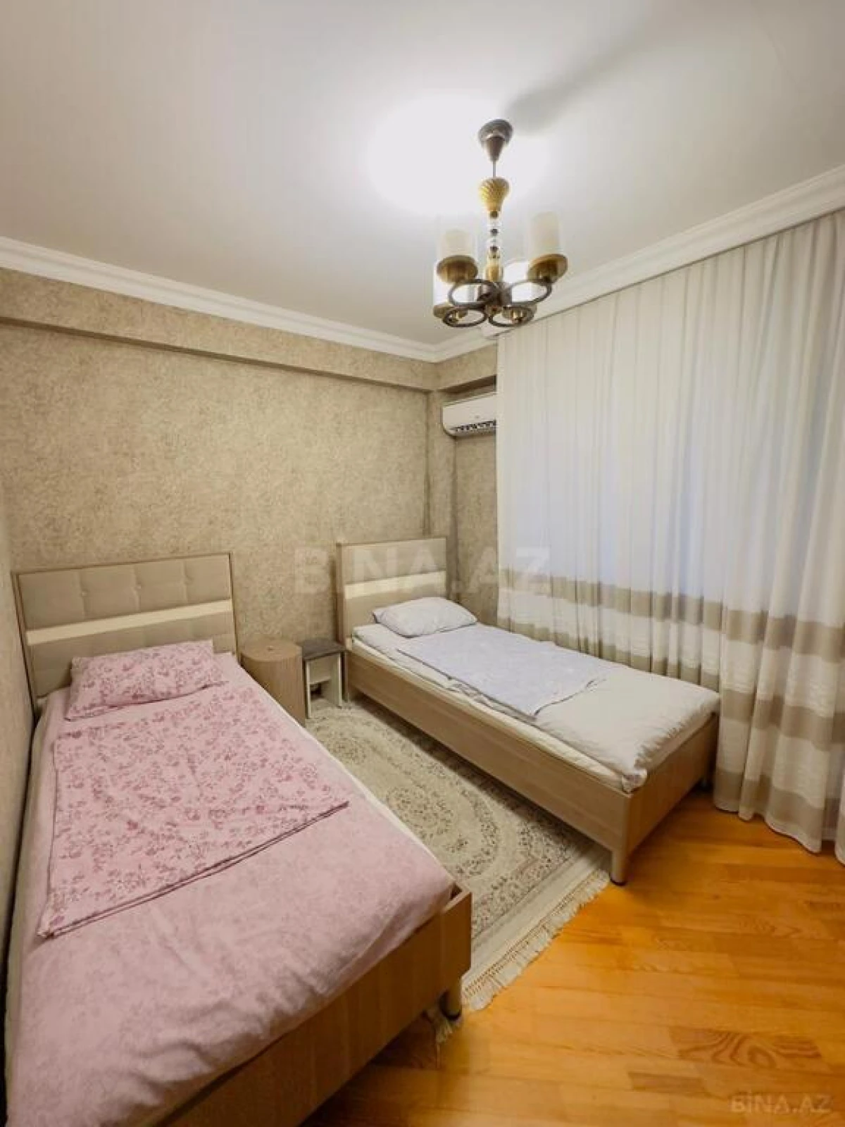 Satılır 3 otaqlı mənzil 110 m²