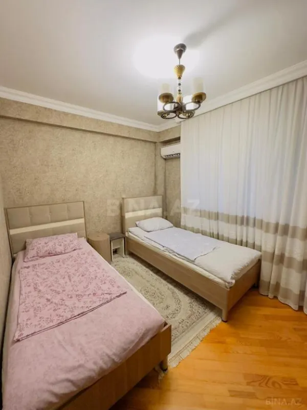 Satılır 3 otaqlı mənzil 110 m²