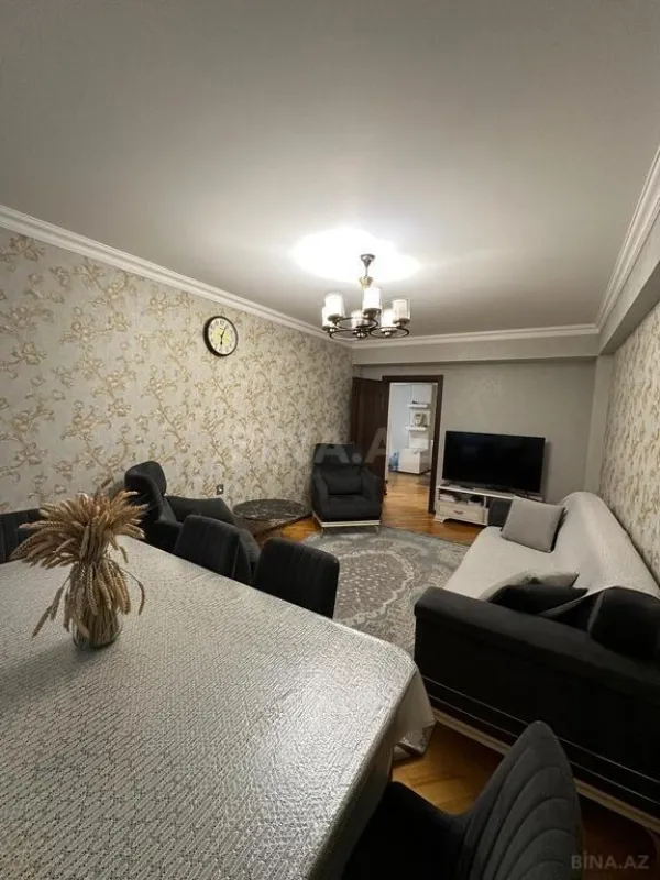 Satılır 3 otaqlı mənzil 110 m²