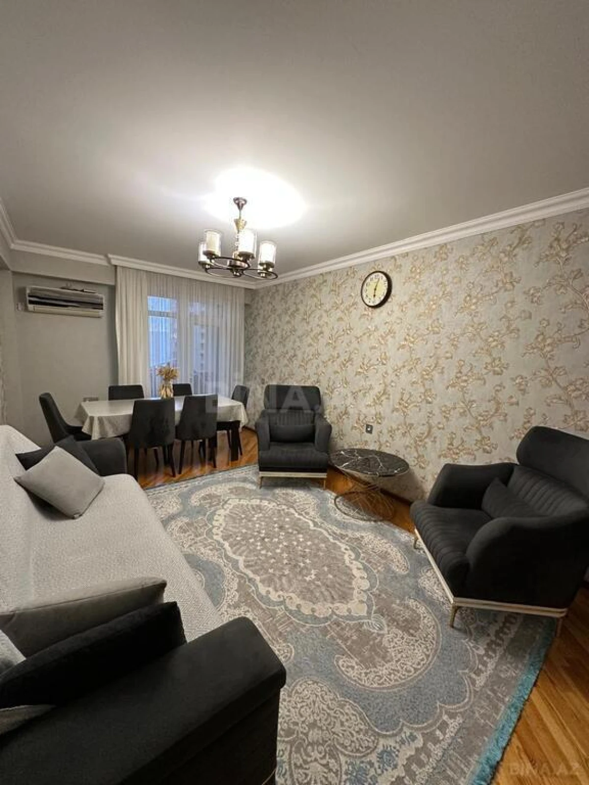 Satılır 3 otaqlı mənzil 110 m²