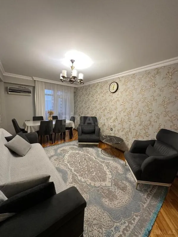Satılır 3 otaqlı mənzil 110 m²
