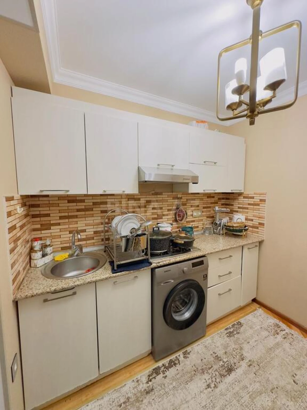 Satılır 3 otaqlı mənzil 110 m²