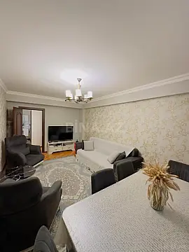 Satılır 3 otaqlı mənzil 110 m²