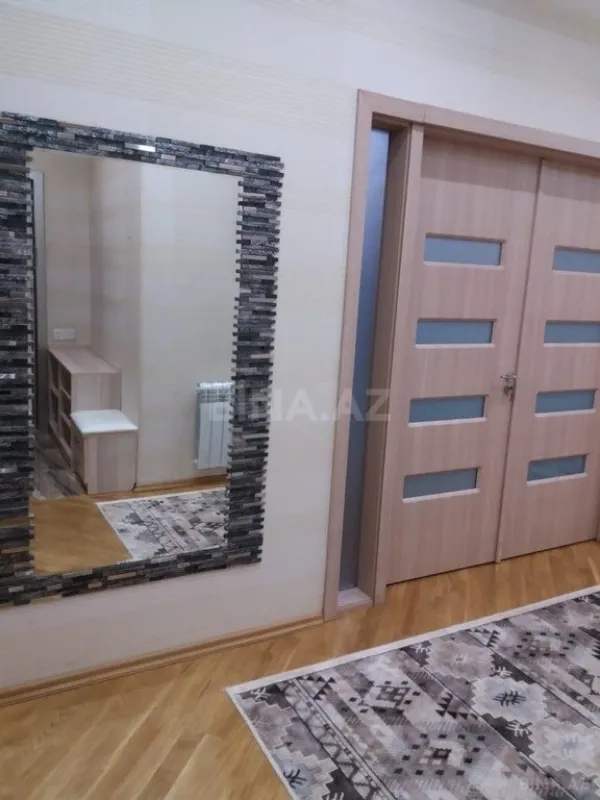 Satılır 3 otaqlı mənzil 127 m²