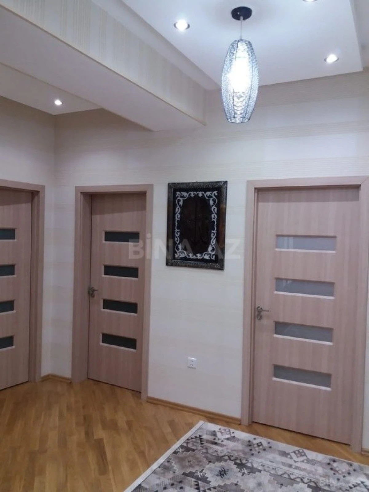 Satılır 3 otaqlı mənzil 127 m²
