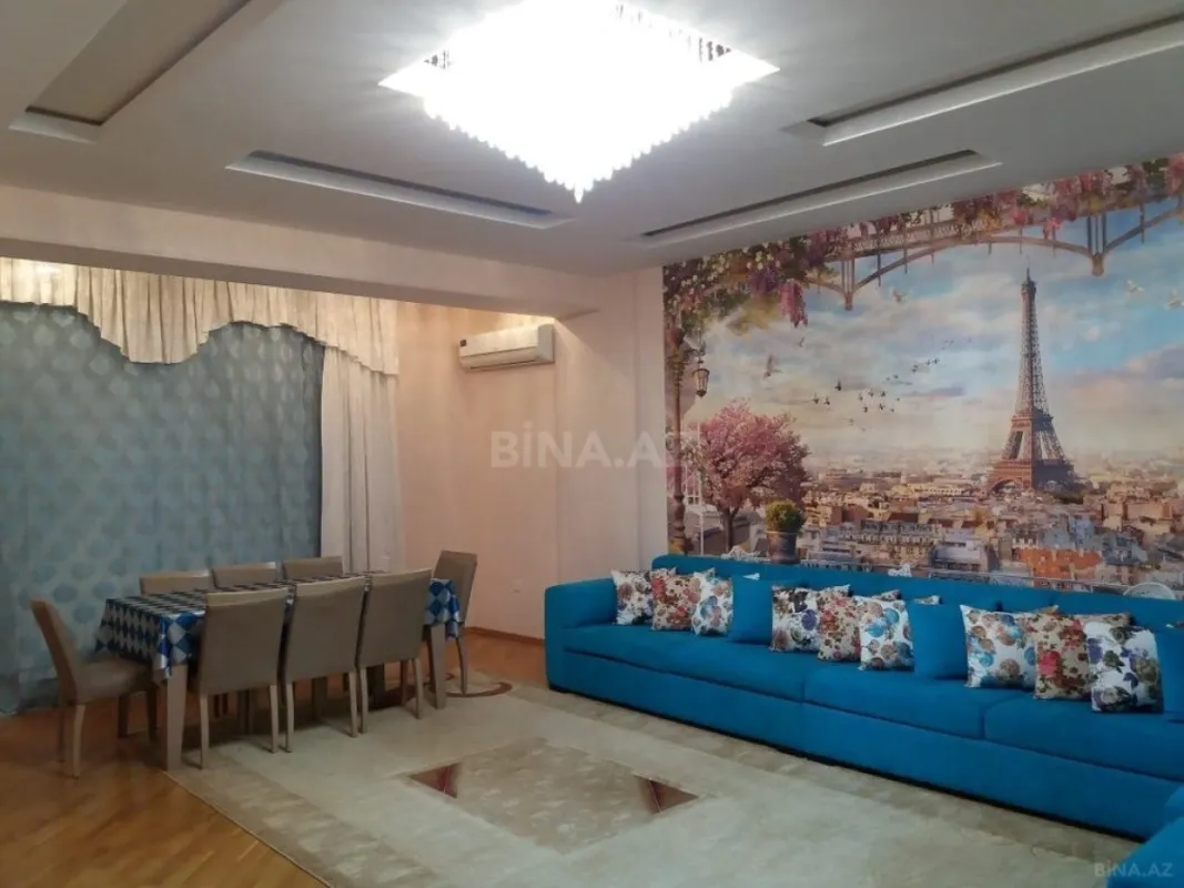 Satılır 3 otaqlı mənzil 127 m²