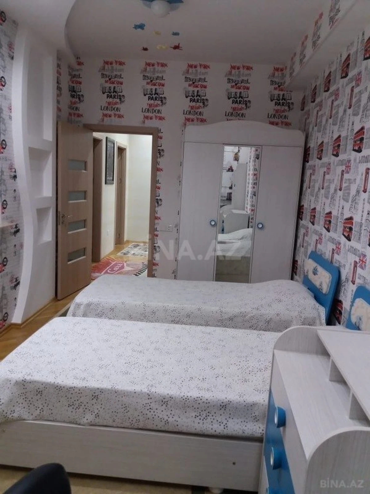 Satılır 3 otaqlı mənzil 127 m²