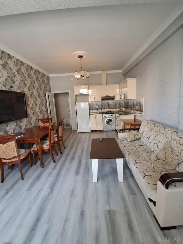 Kirayə verilir 2 otaqlı mənzil 55 m²