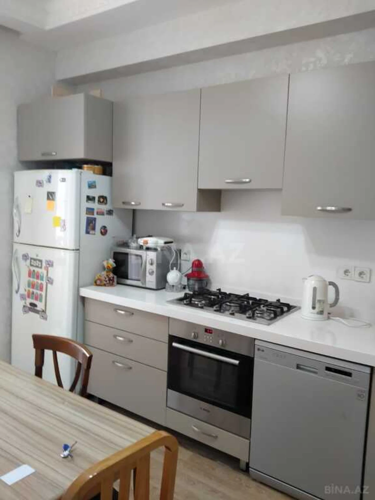 Satılır 2 otaqlı mənzil 58 m²