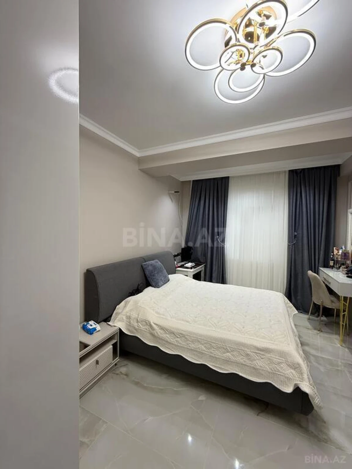Kirayə verilir 3 otaqlı mənzil 120 m²