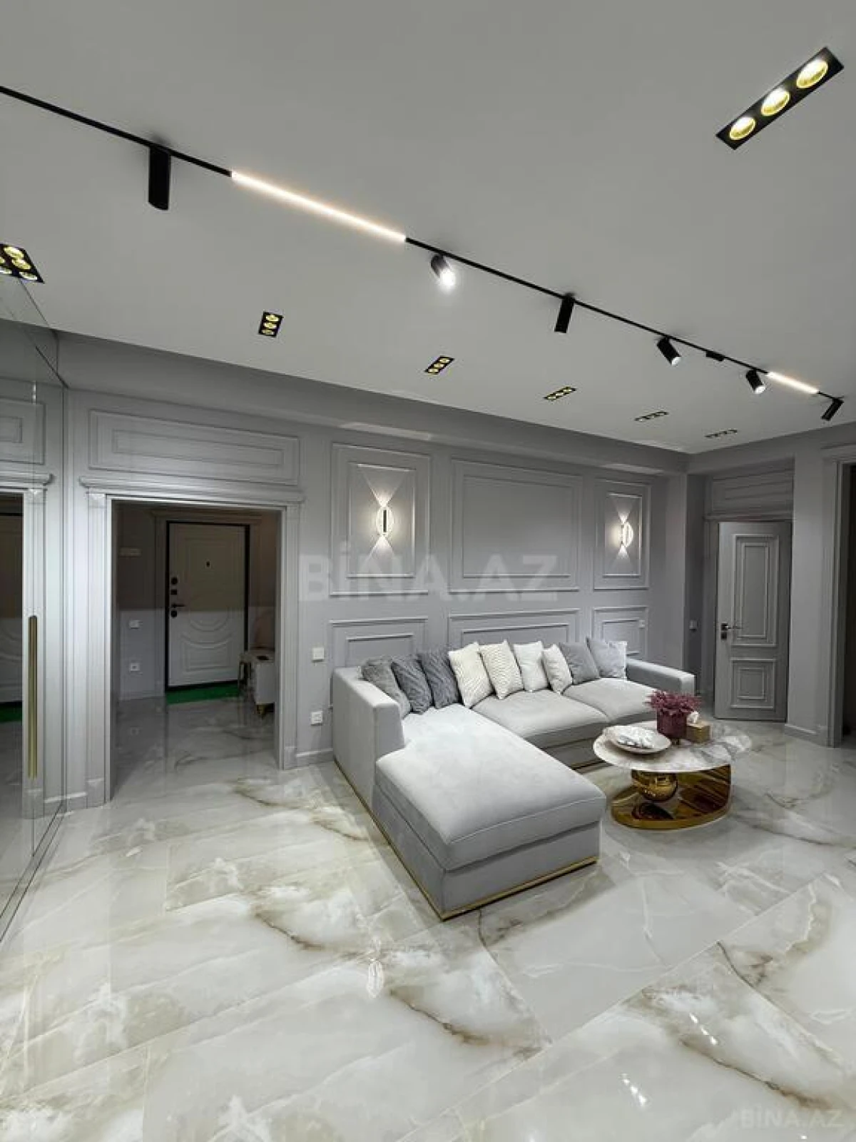 Kirayə verilir 3 otaqlı mənzil 120 m²