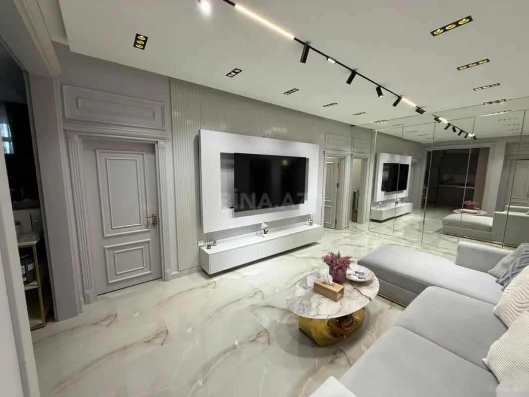 Kirayə verilir 3 otaqlı mənzil 120 m²