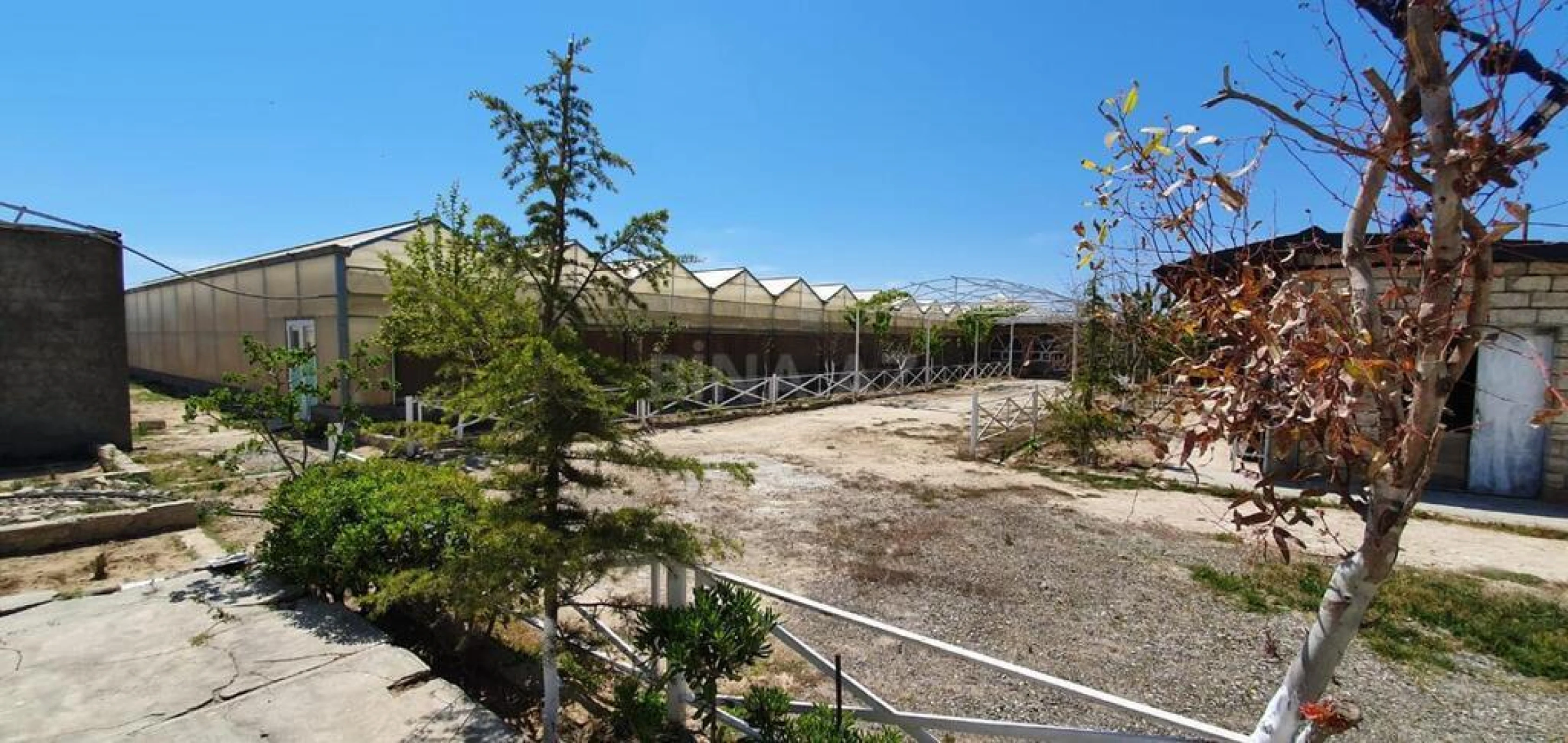 Satılır obyekt 1550 m²