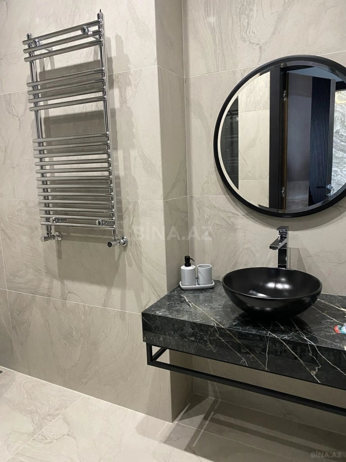 Satılır 2 otaqlı mənzil 94 m²