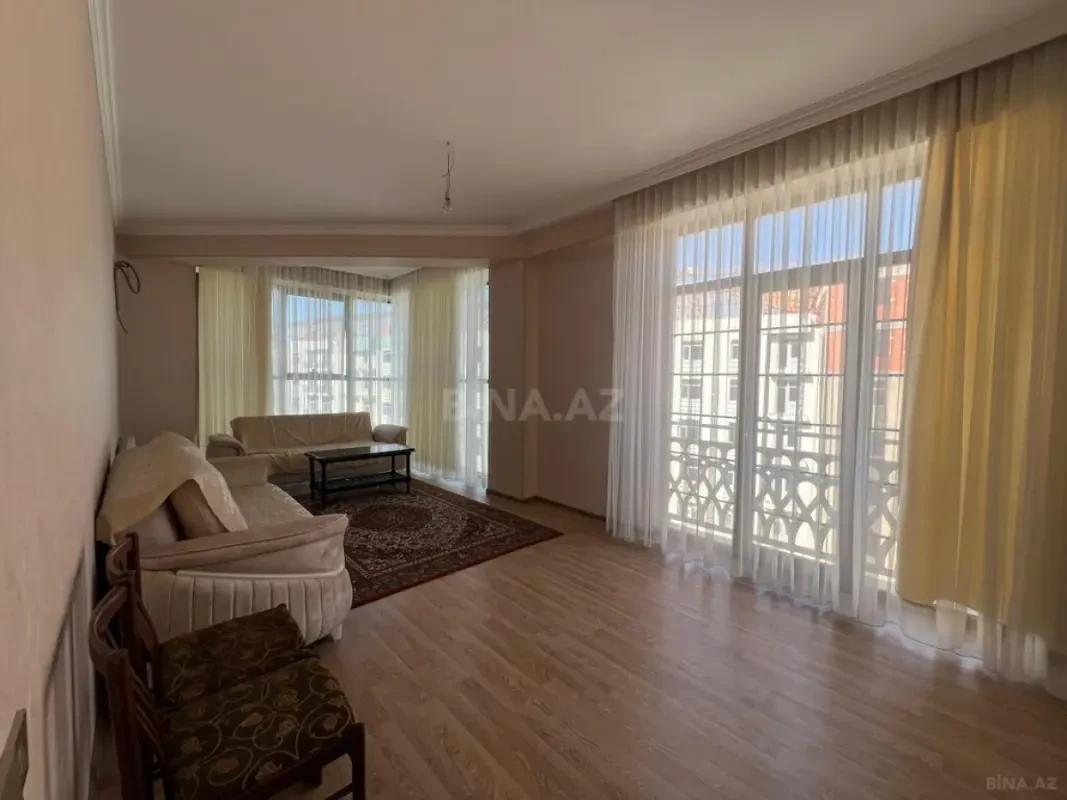 Satılır 3 otaqlı mənzil 115 m²