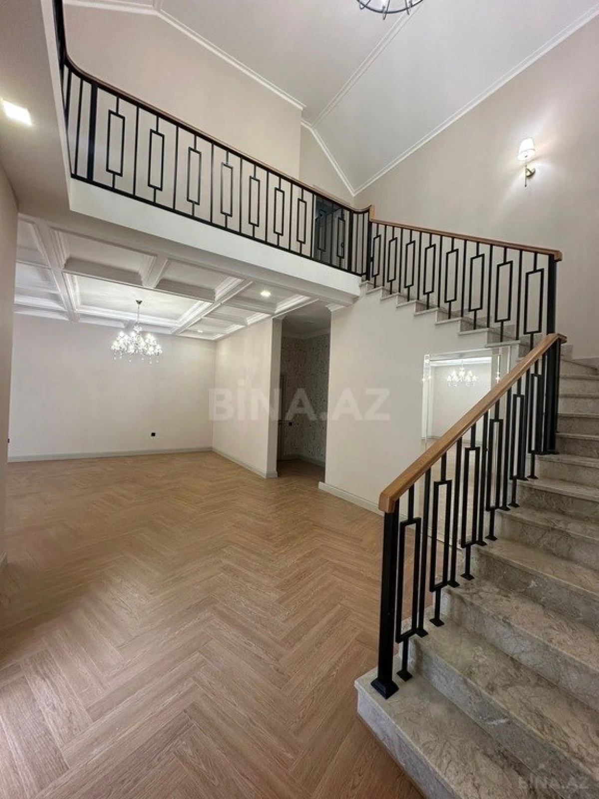Satılır 4 otaqlı həyət evi 185 m²