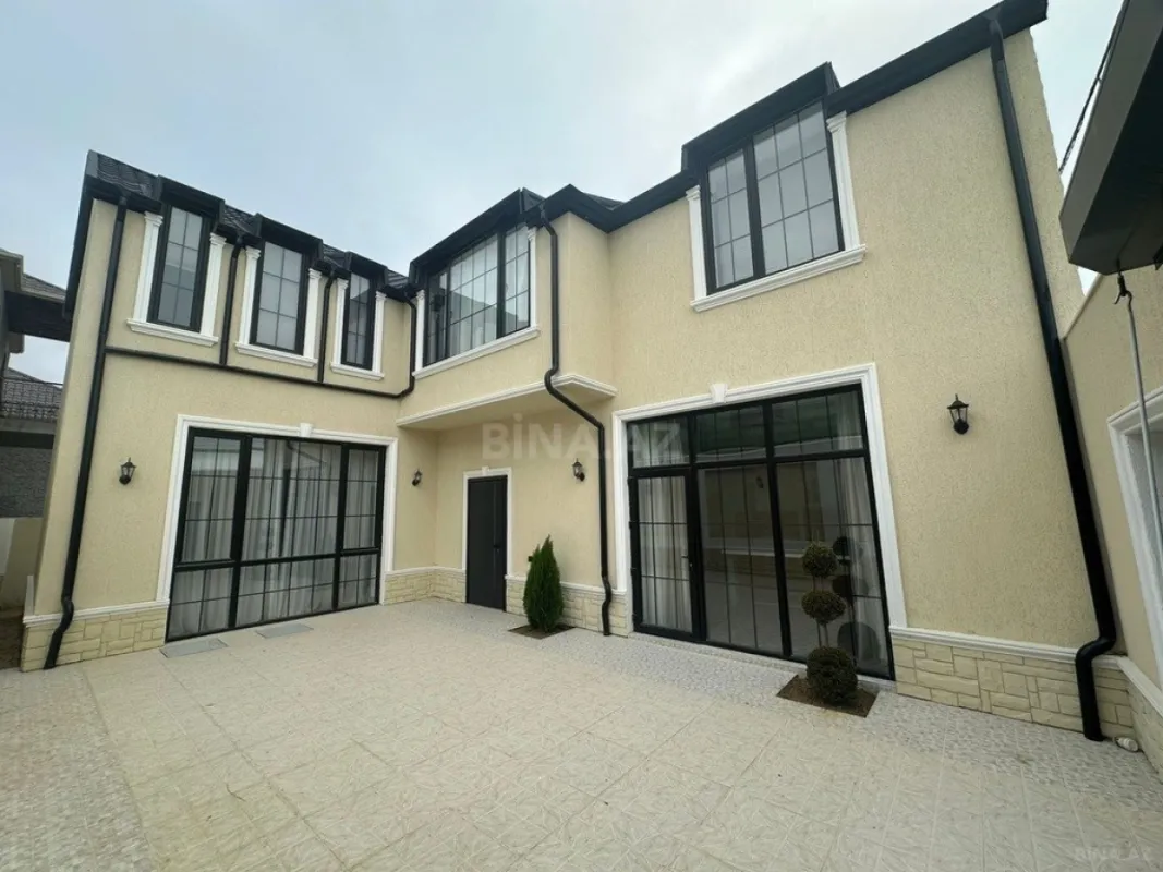 Satılır 4 otaqlı həyət evi 185 m²