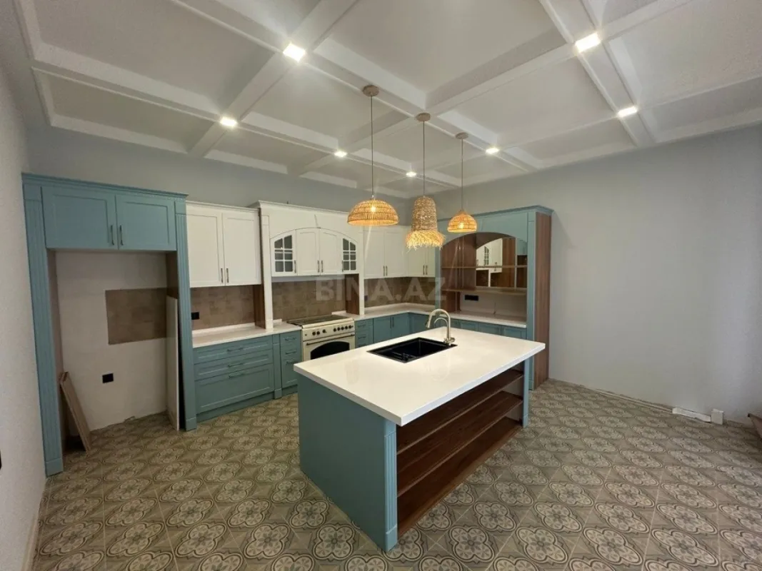 Satılır 4 otaqlı həyət evi 185 m²