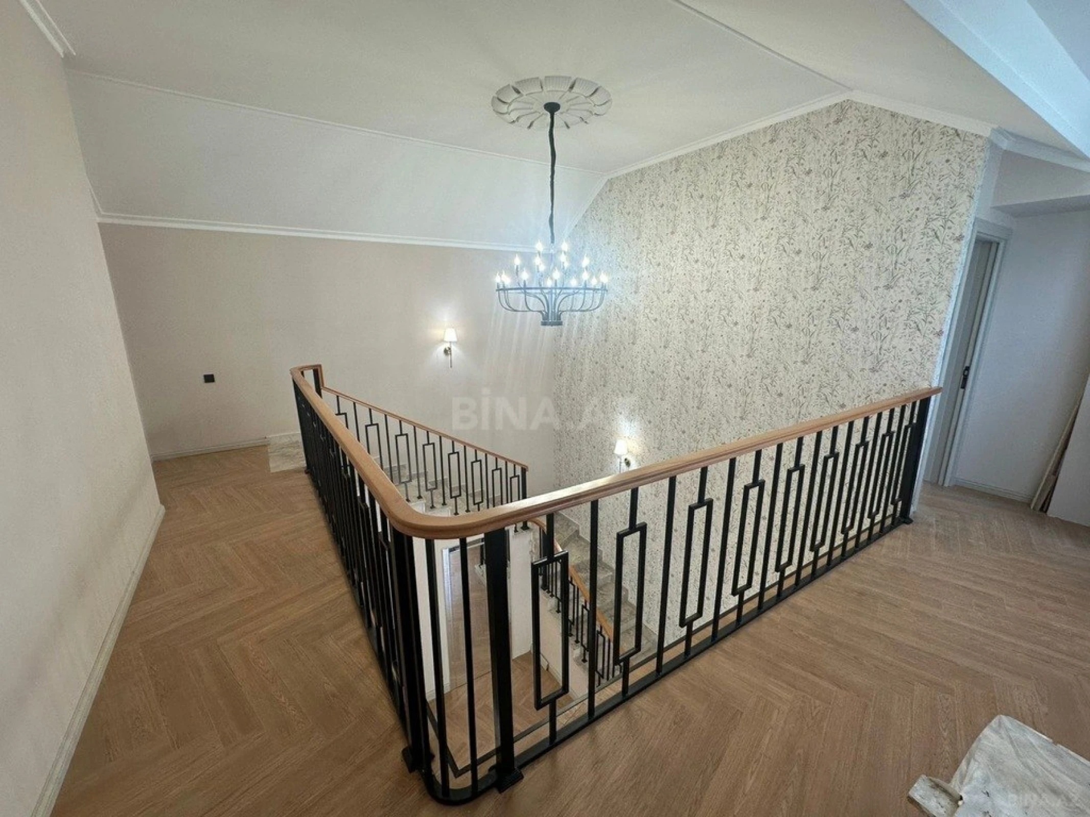 Satılır 4 otaqlı həyət evi 185 m²