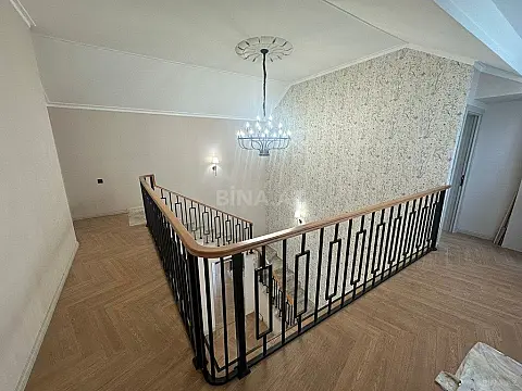 Satılır 4 otaqlı həyət evi 185 m²