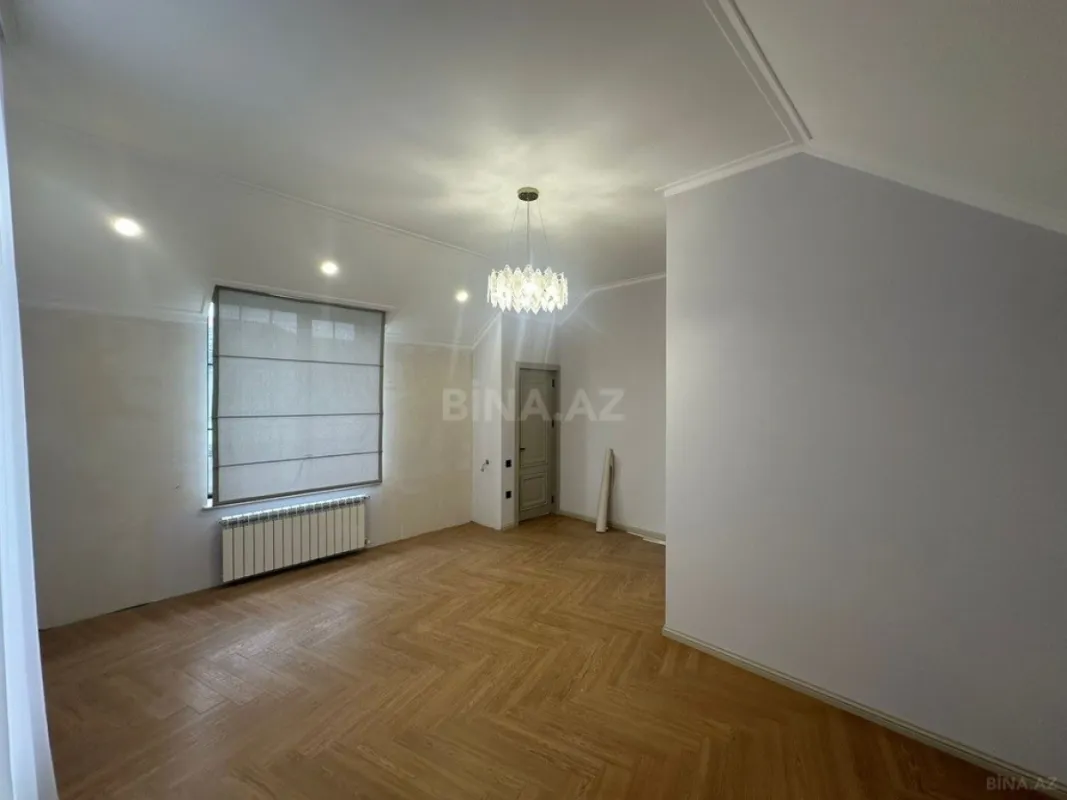 Satılır 4 otaqlı həyət evi 185 m²
