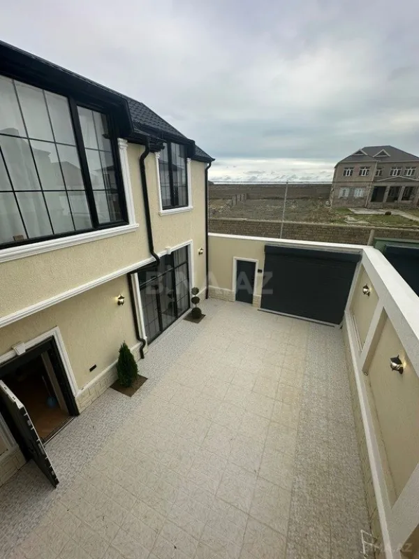 Satılır 4 otaqlı həyət evi 185 m²
