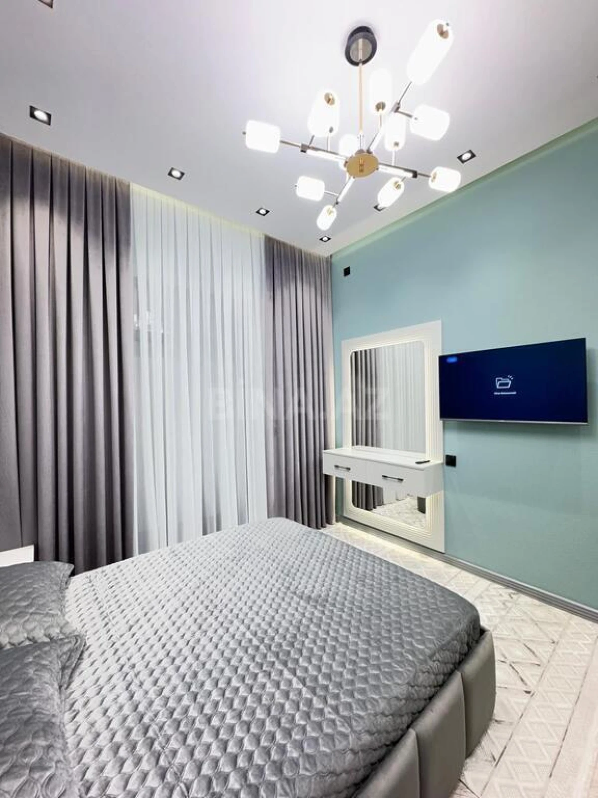 Satılır 3 otaqlı həyət evi 180 m²